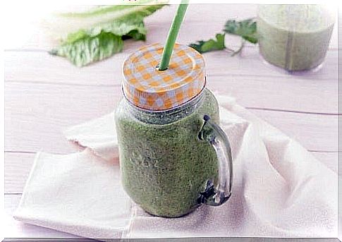 Shakes that stimulate the elimination of toxins that contain coriander