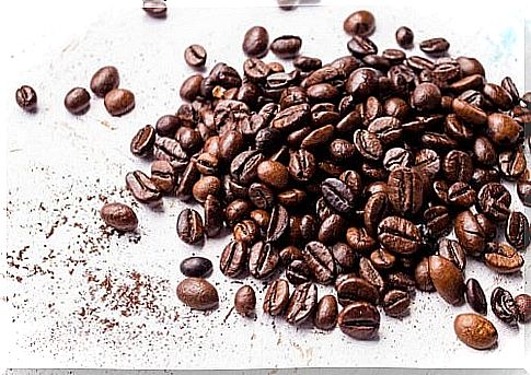 Roasted beans for coffee-based masks