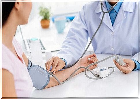 Hypotension on the list of unusual causes of palpitations