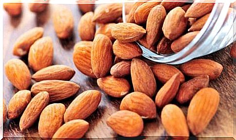 Almonds soaked in water promote optimal digestion