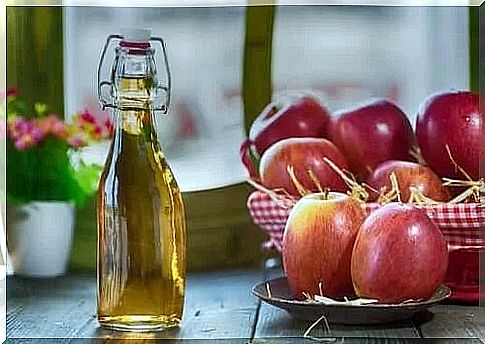 Apple cider vinegar for heartburn