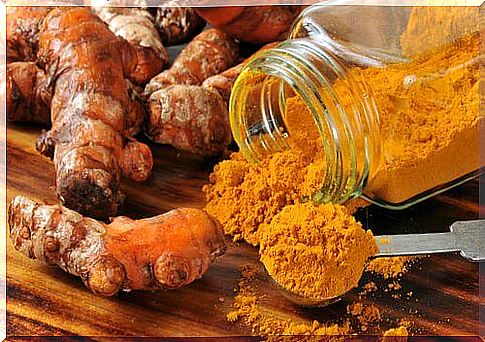 Turmeric as an ingredient in a natural toothpaste