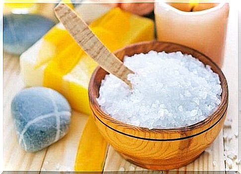 Sea salt cures canker sores