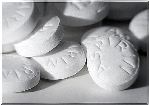 Properties of a hair treatment with aspirin