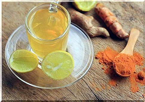 Turmeric tea relieves the symptoms of bronchitis