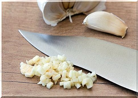 The benefits of garlic for hypertension and high cholesterol