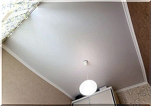 White ceiling