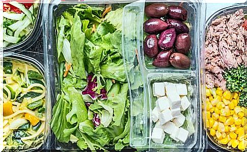 Serve a tasty and healthy salad every day