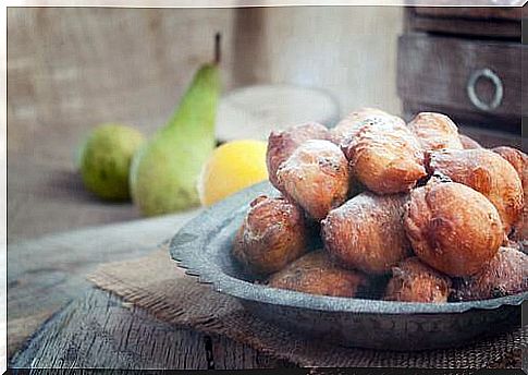 Sugar-free sweets, such as baked donuts