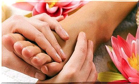 Remedies for tired feet applied by a massage