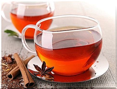 Cinnamon tea is one of the best natural infusions for weight loss